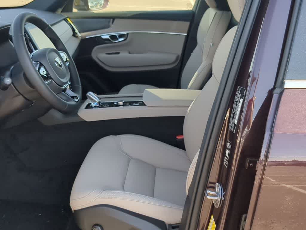 Thumbnail: 2026 Volvo XC90 - 15
