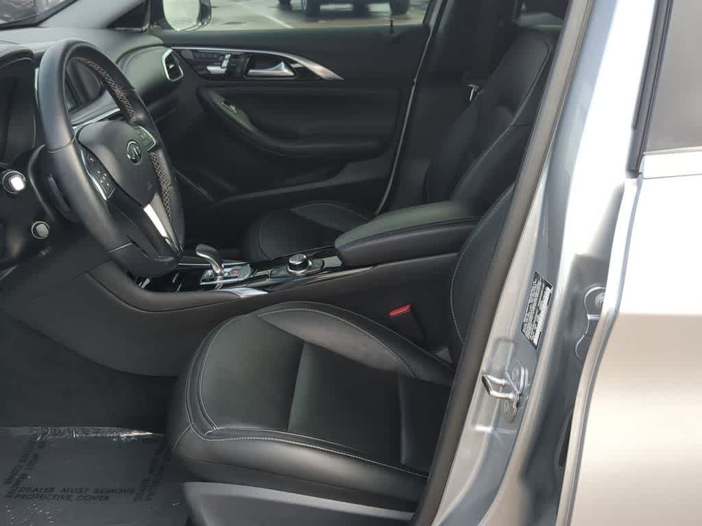 Thumbnail: 2018 INFINITI QX30 - 15