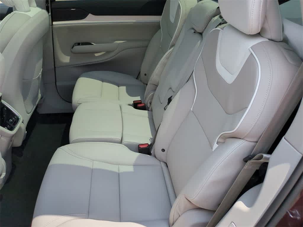 Thumbnail: 2025 Volvo EX90 - 19