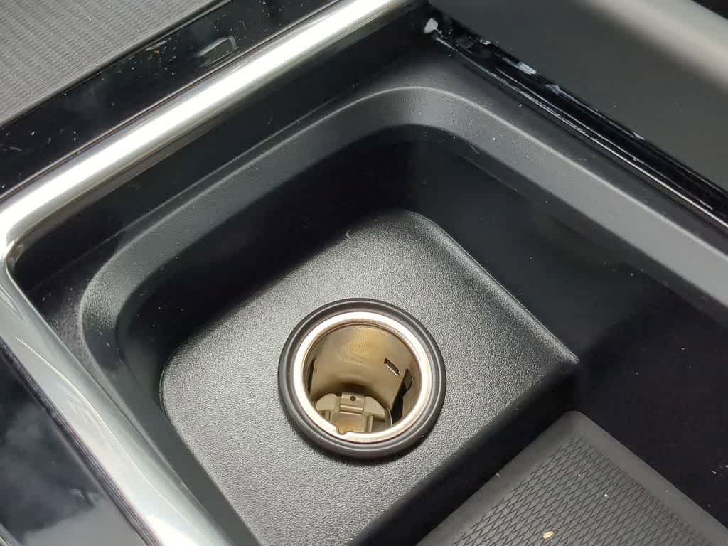 Thumbnail: 2026 Volvo XC60 - 30