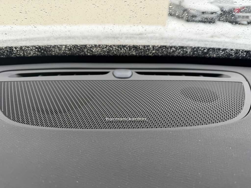 Thumbnail: 2025 Volvo XC90 - 19