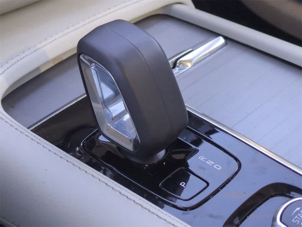 Thumbnail: 2023 Volvo XC90 - 31