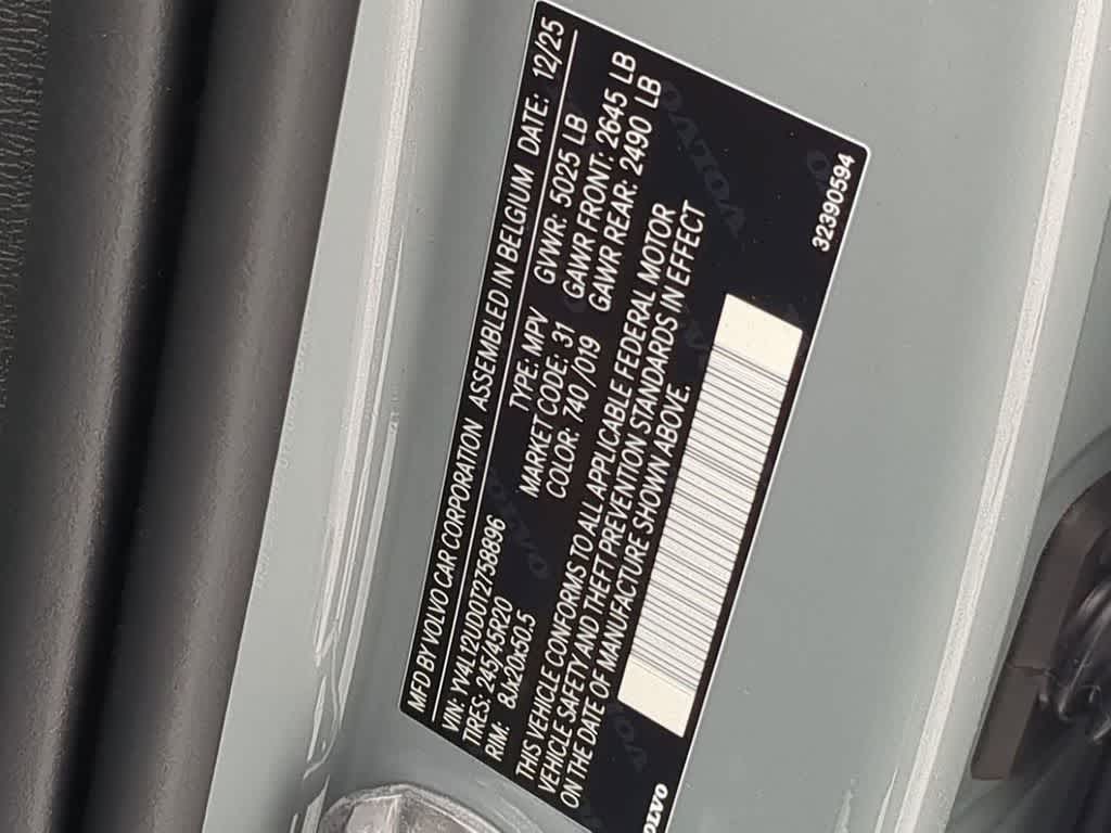 Thumbnail: 2026 Volvo XC40 - 35