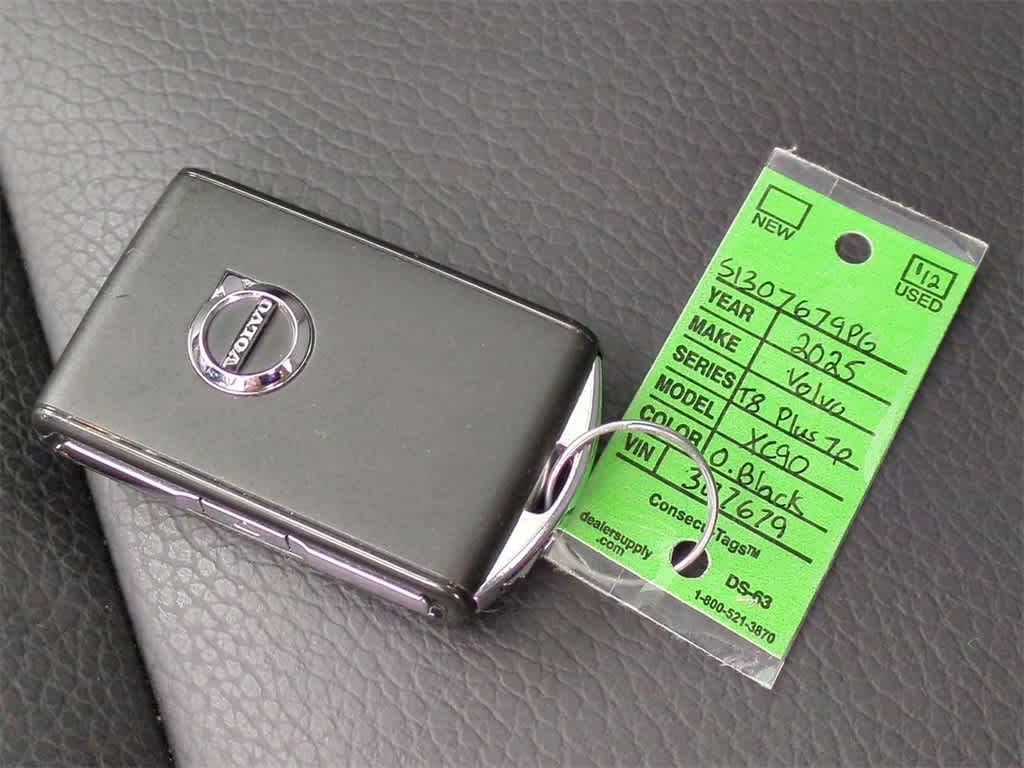 Thumbnail: 2025 Volvo XC90 - 34