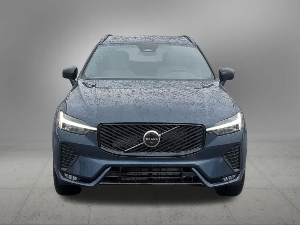 Thumbnail: 2026 Volvo XC60 - 9