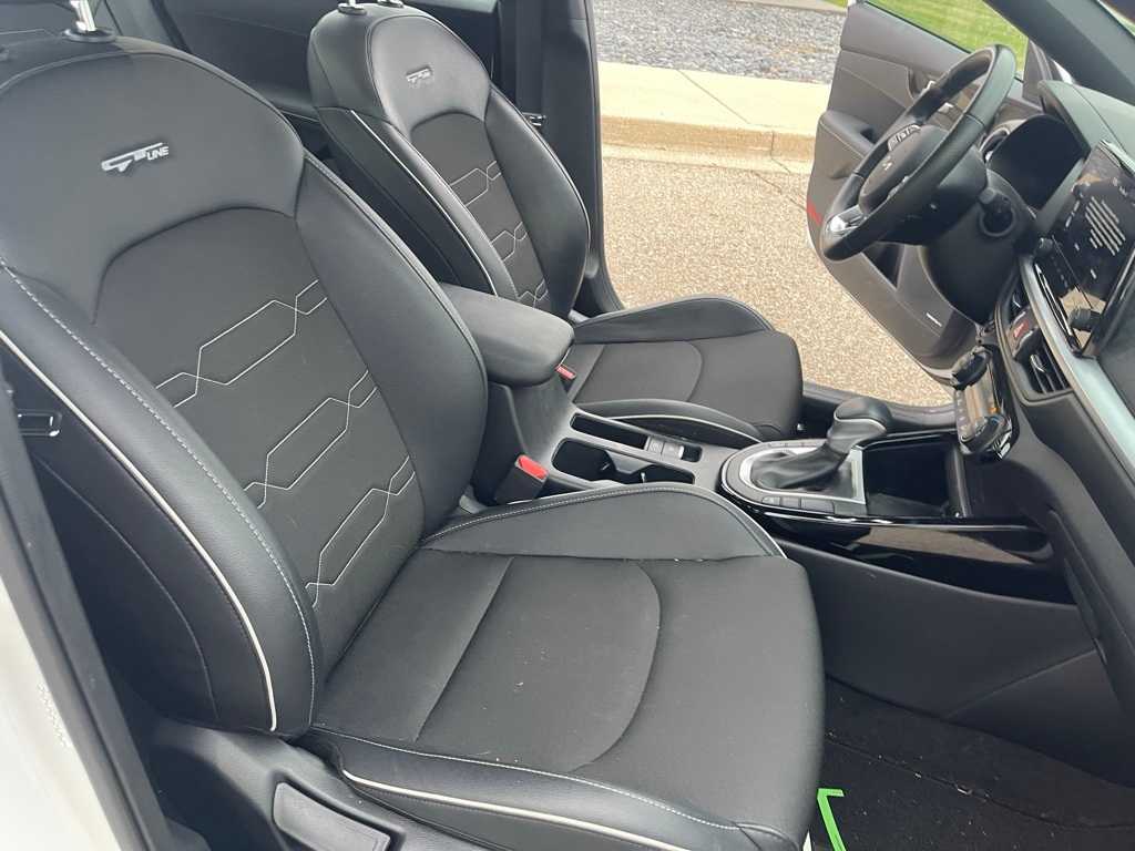 Thumbnail: 2024 Kia Forte - 26