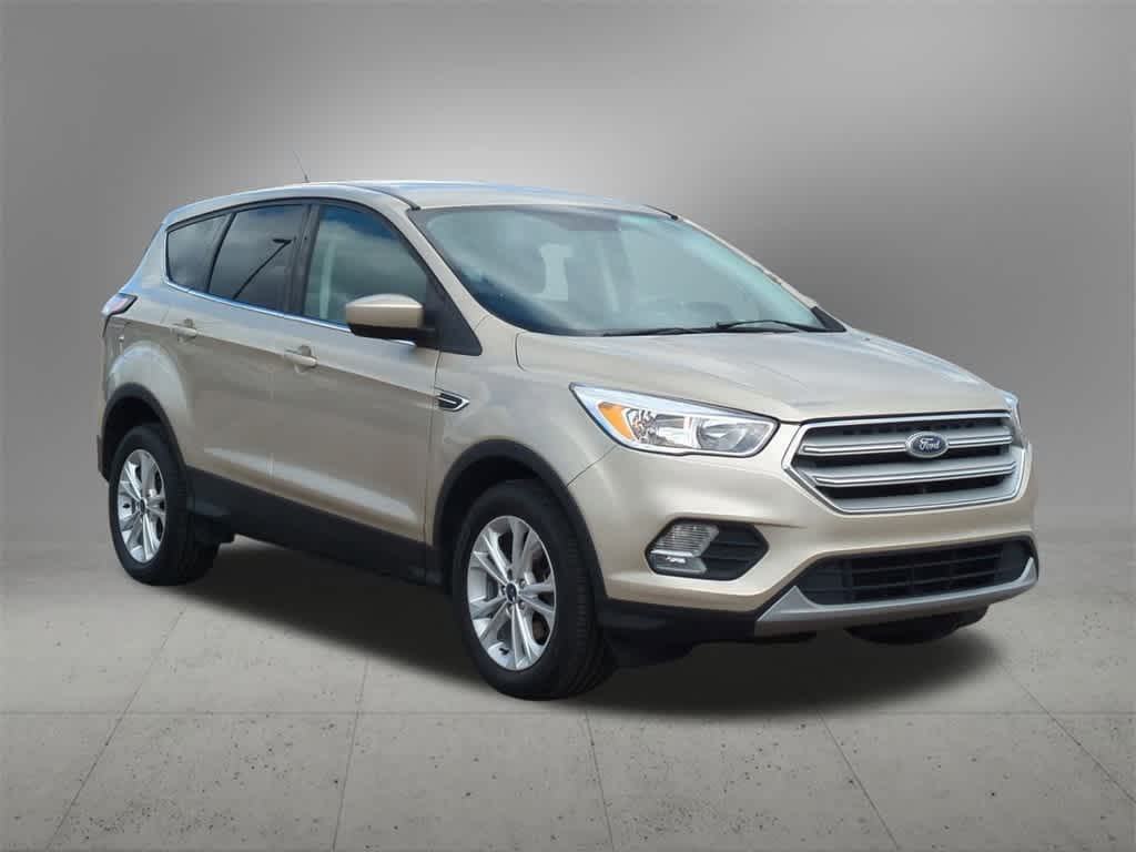 Thumbnail: 2017 Ford Escape - 8