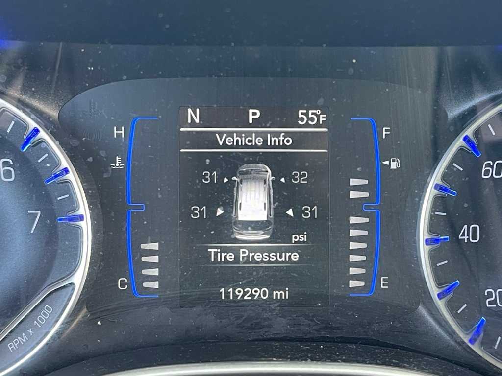 Thumbnail: 2019 Chrysler Pacifica - 14