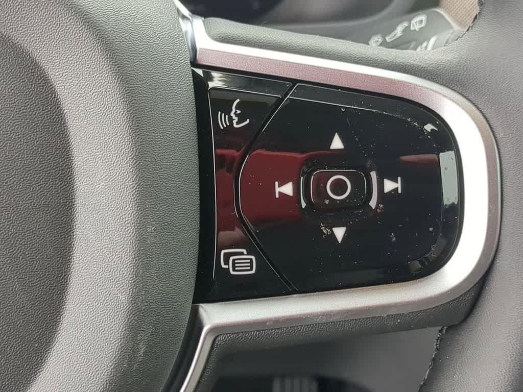 Thumbnail: 2026 Volvo XC90 - 23