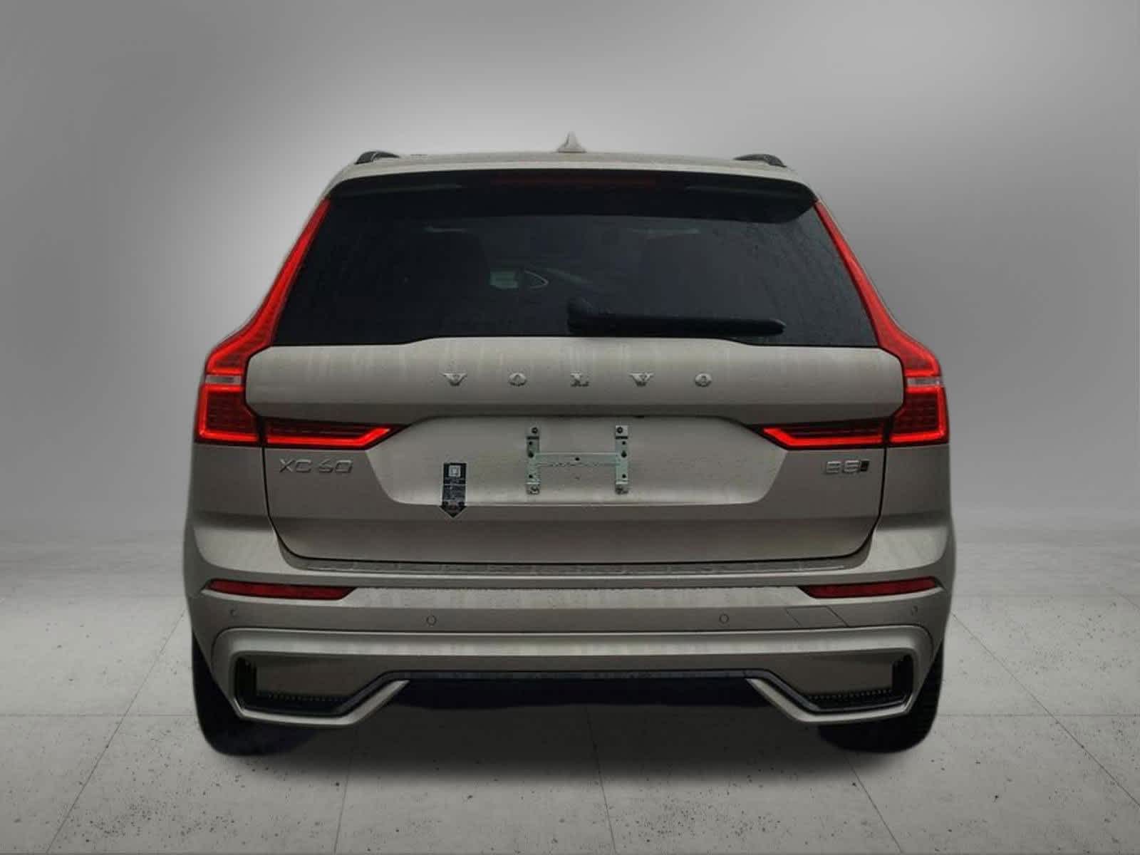 Thumbnail: 2025 Volvo XC60 - 5