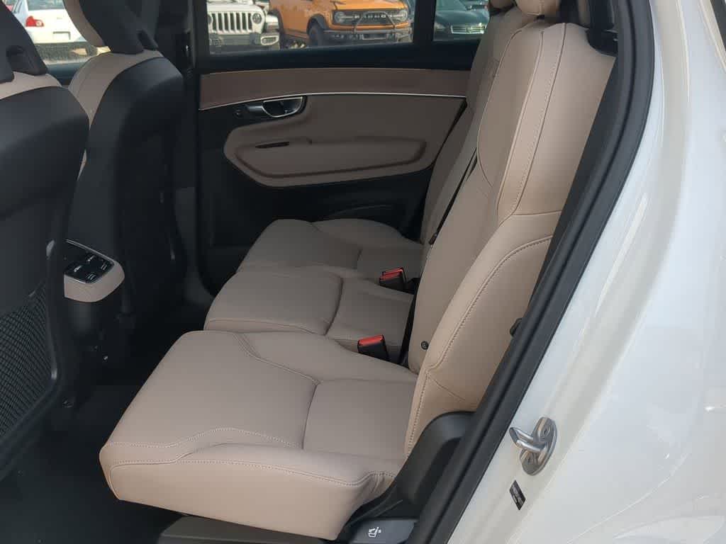 Thumbnail: 2026 Volvo XC90 - 18