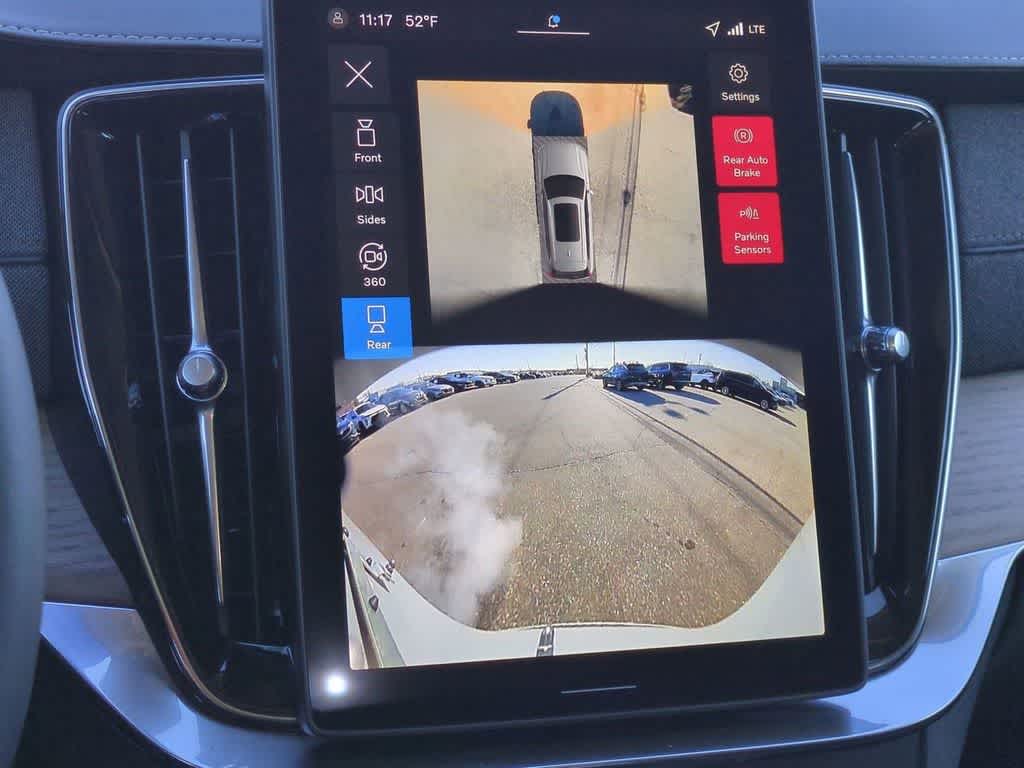 Thumbnail: 2026 Volvo XC90 - 22