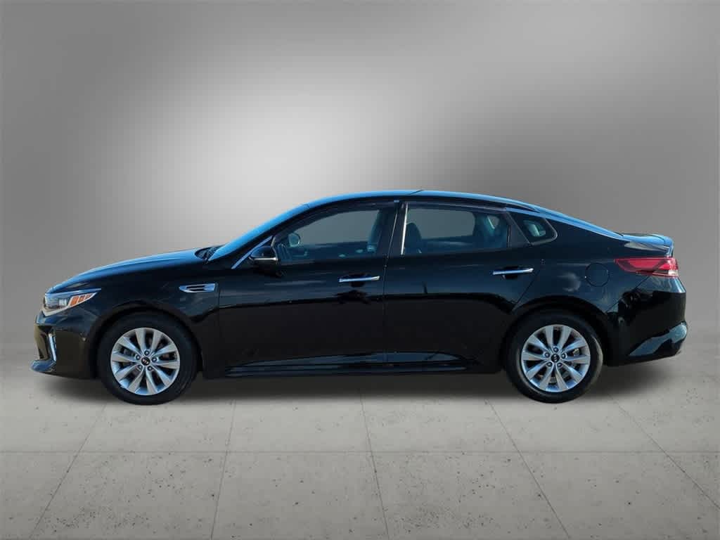 Thumbnail: 2018 Kia Optima - 3