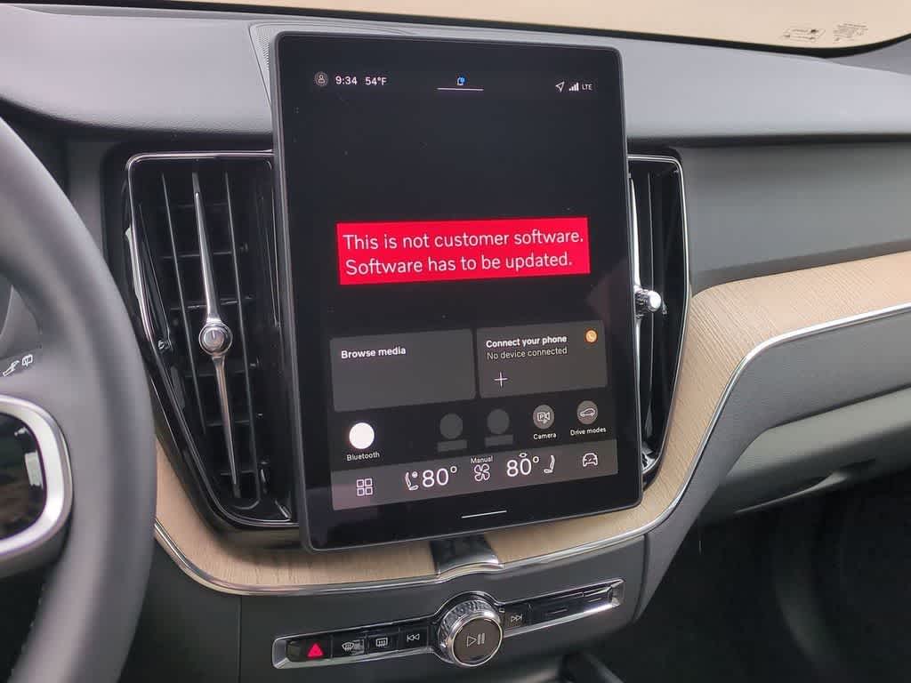 Thumbnail: 2026 Volvo XC60 - 28