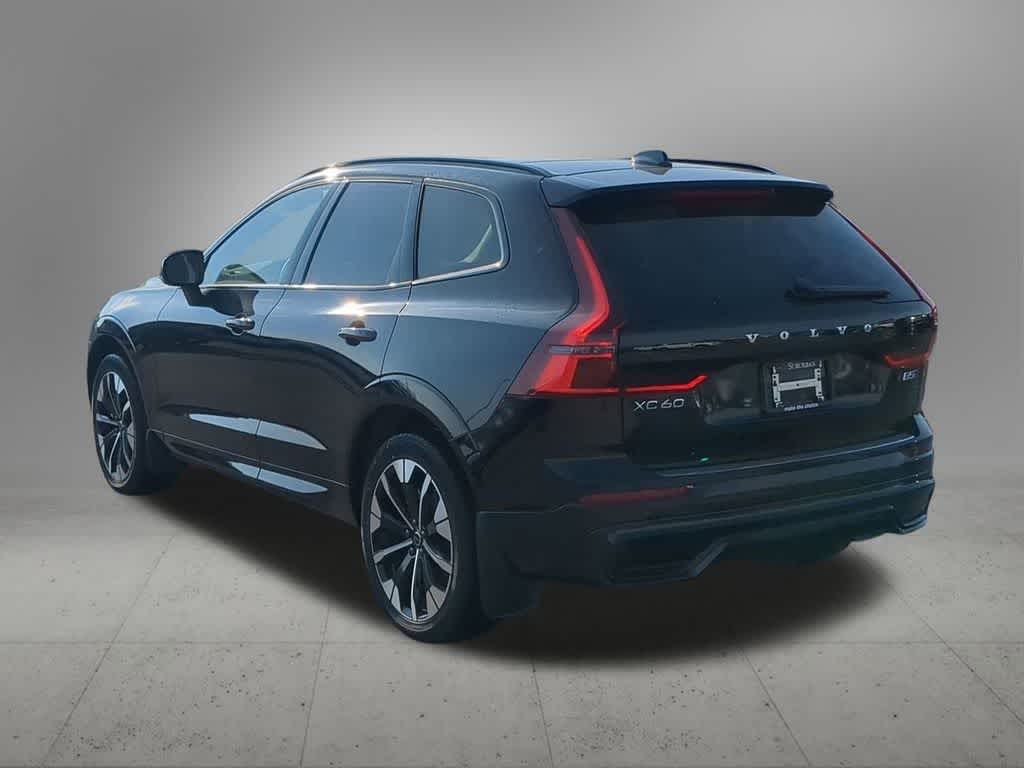Thumbnail: 2026 Volvo XC60 - 4