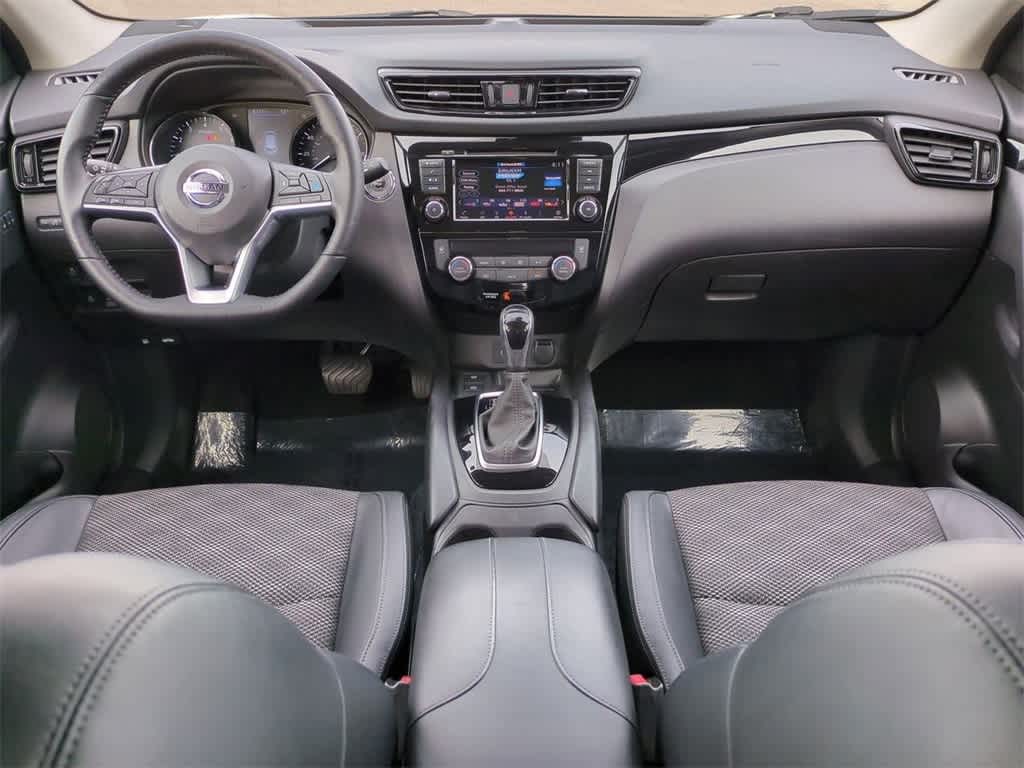 Thumbnail: 2022 Nissan Rogue Sport - 15