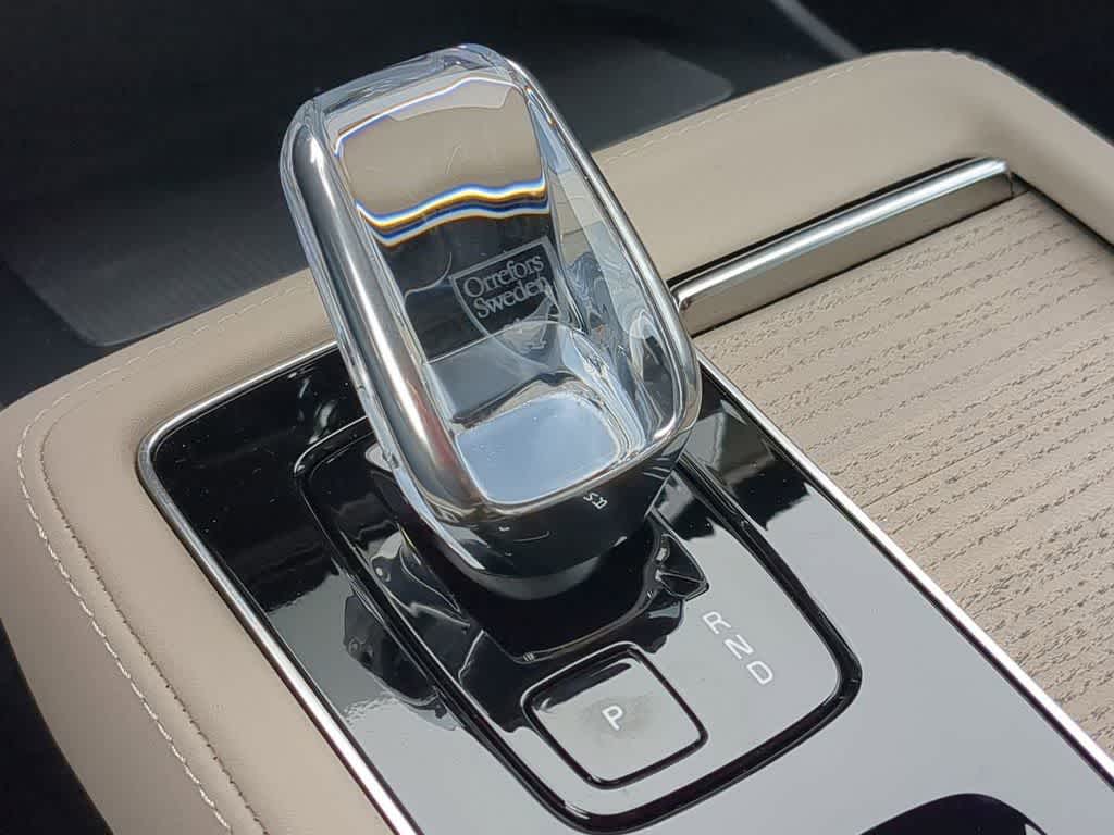 Thumbnail: 2026 Volvo XC90 - 32