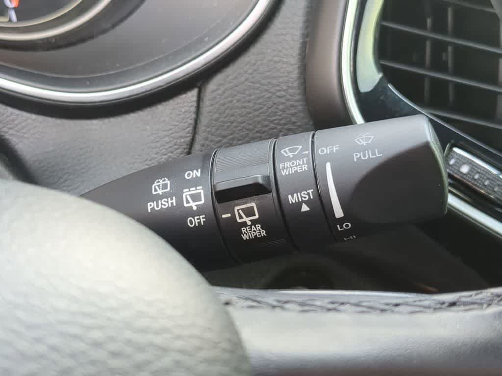 Thumbnail: 2019 Jeep Cherokee - 24