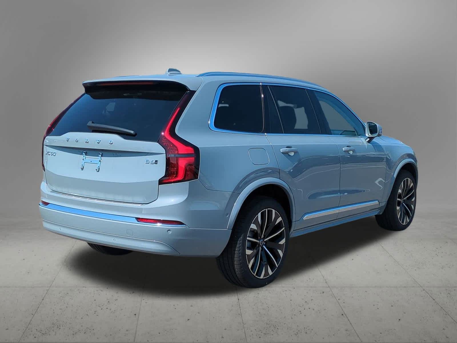 Thumbnail: 2026 Volvo XC90 - 6