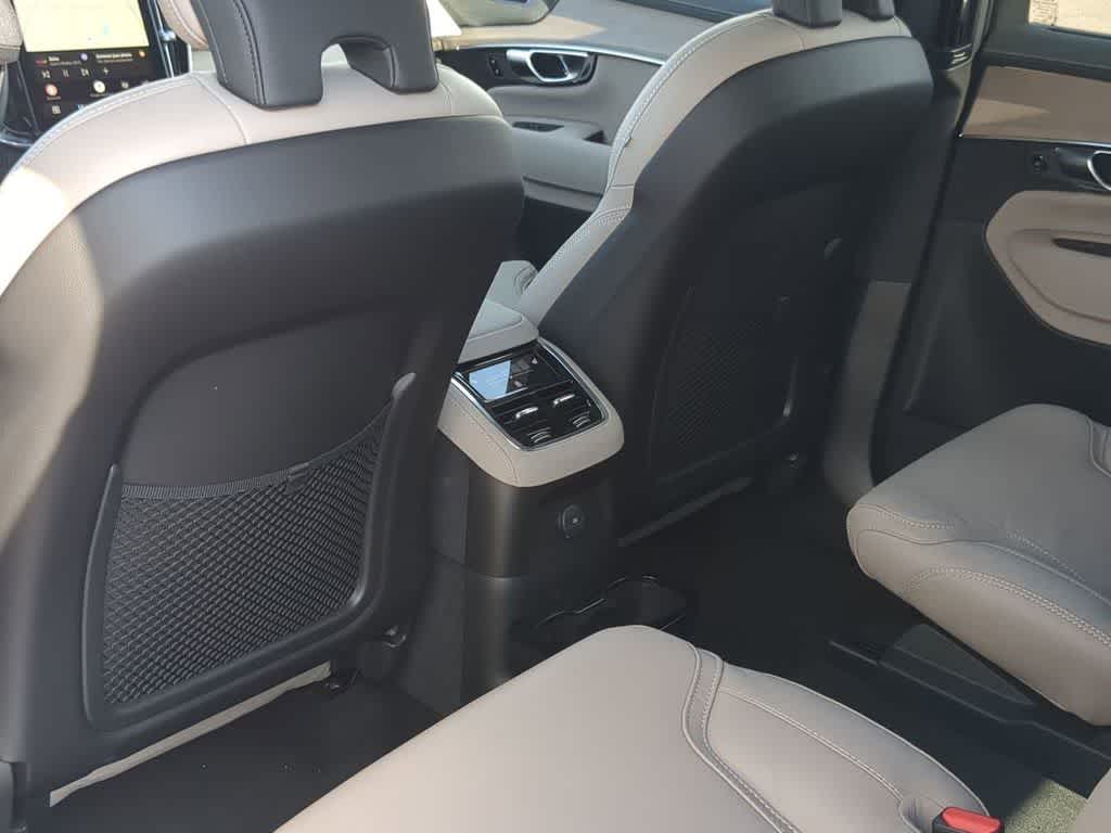 Thumbnail: 2026 Volvo XC90 - 17