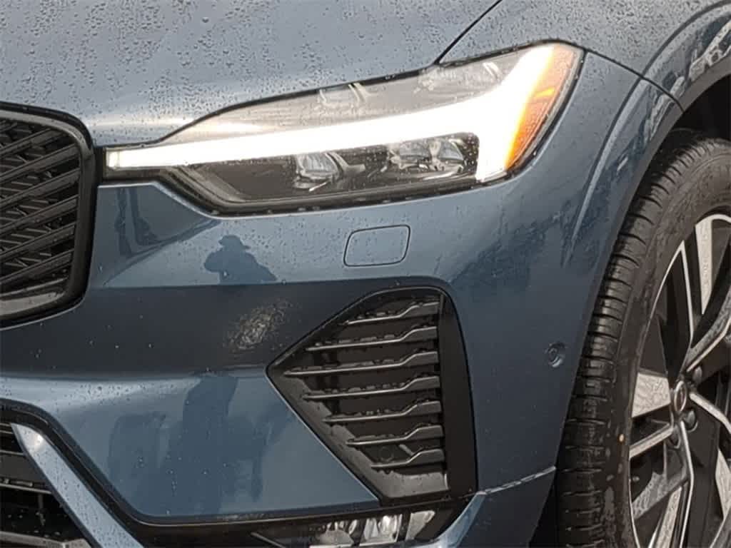 Thumbnail: 2026 Volvo XC60 - 10