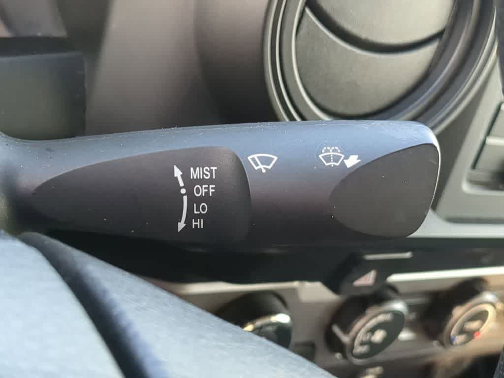 Thumbnail: 2019 Toyota Tacoma - 25