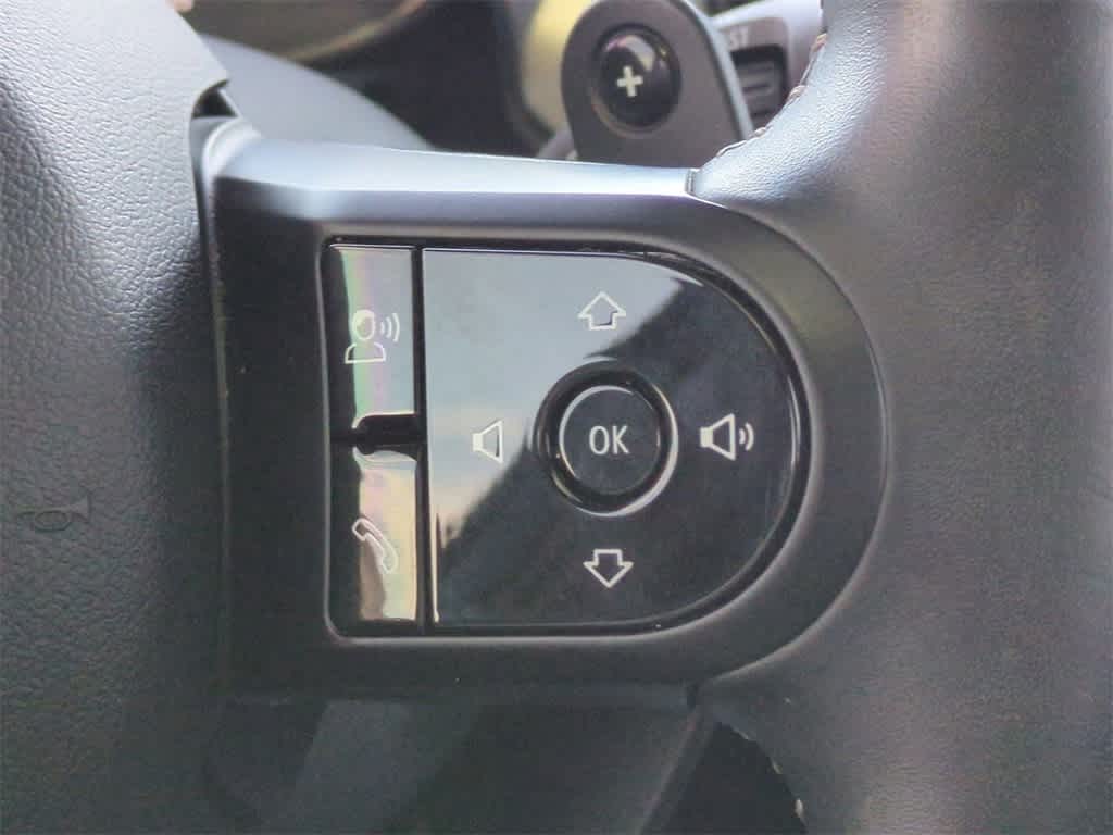 Thumbnail: 2022 MINI Cooper Hardtop - 24