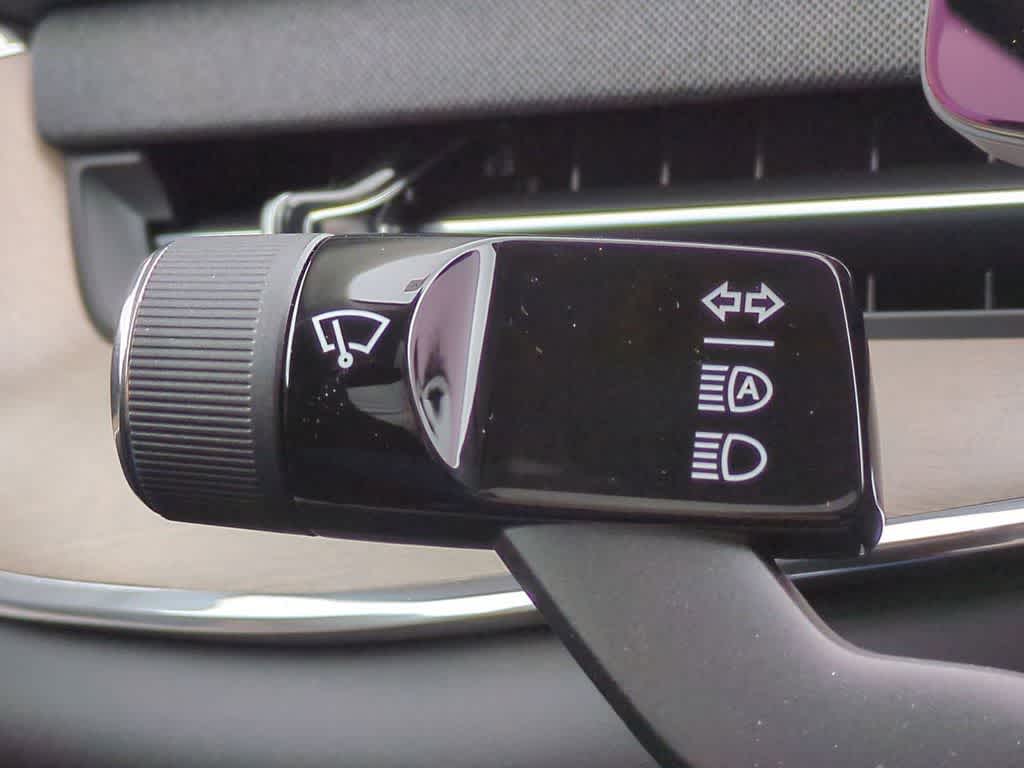 Thumbnail: 2025 Volvo EX90 - 26