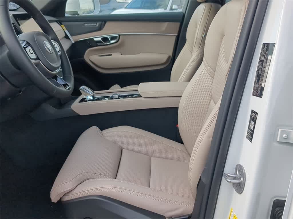 Thumbnail: 2026 Volvo XC90 - 15