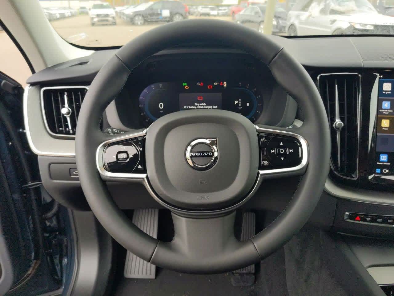 Thumbnail: 2025 Volvo XC60 - 21