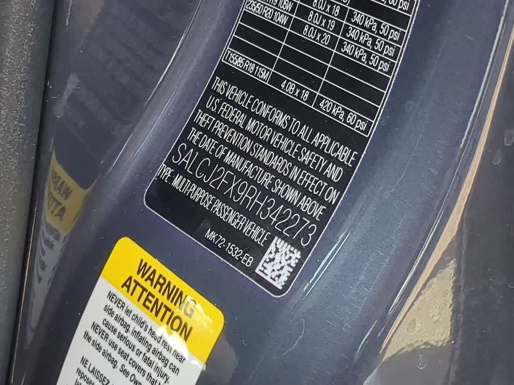 Thumbnail: 2024 Land Rover Discovery Sport - 35