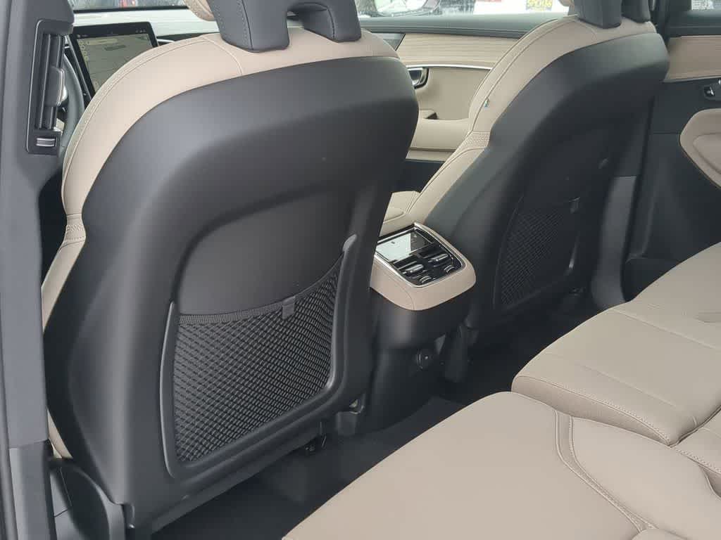 Thumbnail: 2026 Volvo XC90 - 17