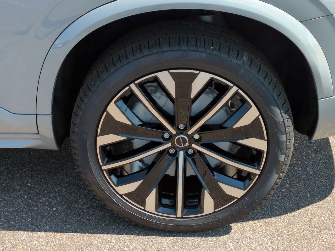 Thumbnail: 2026 Volvo XC90 - 12