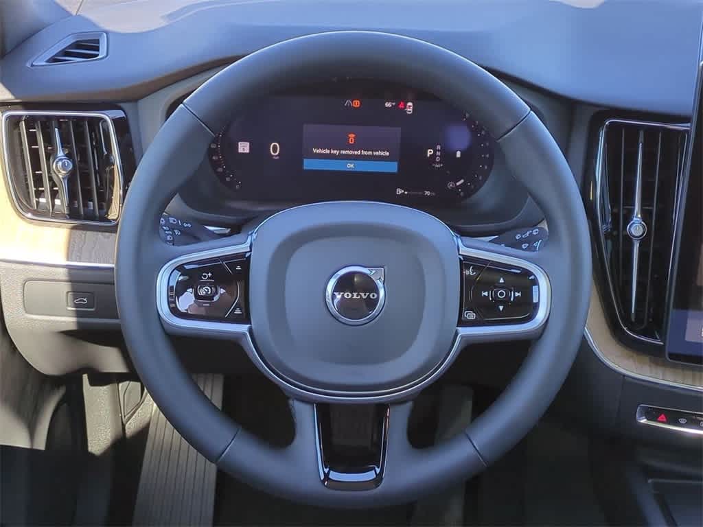 Thumbnail: 2026 Volvo XC60 - 23