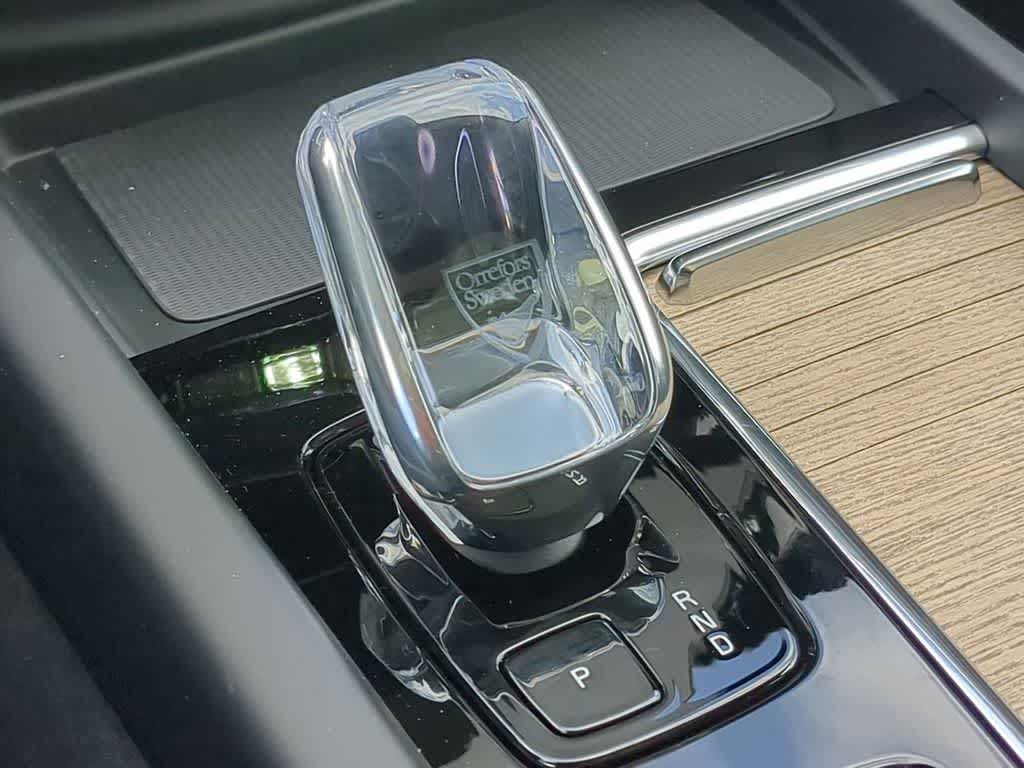 Thumbnail: 2026 Volvo XC60 - 32