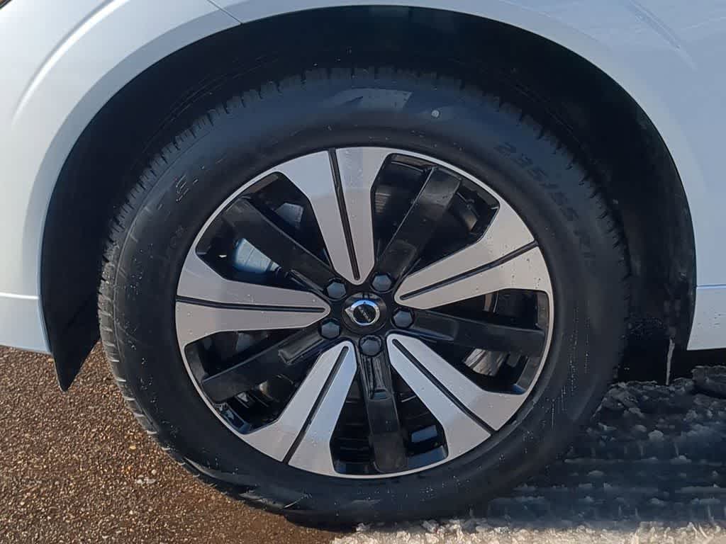 Thumbnail: 2025 Volvo XC60 - 13