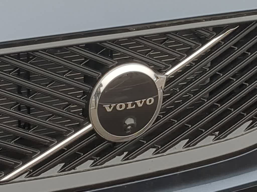 Thumbnail: 2026 Volvo XC60 - 11