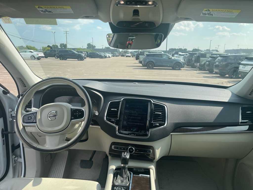 Thumbnail: 2016 Volvo XC90 - 13