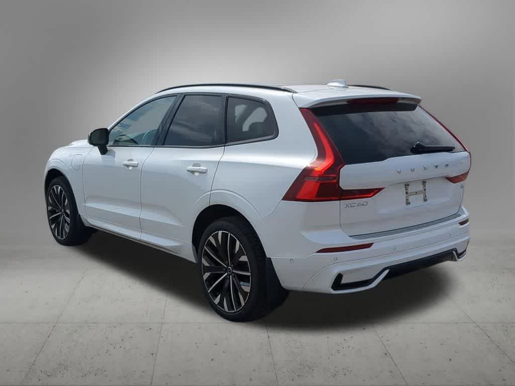 Thumbnail: 2026 Volvo XC60 - 4