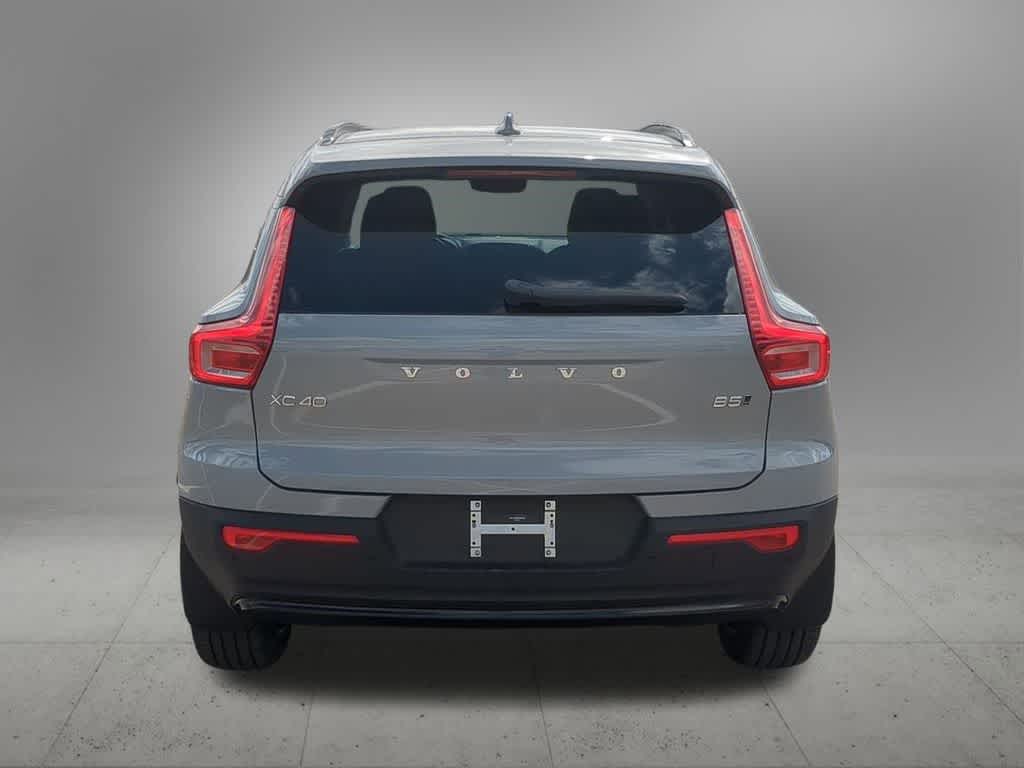 Thumbnail: 2026 Volvo XC40 - 5