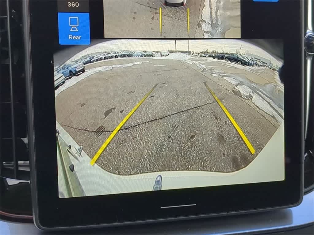 Thumbnail: 2026 Volvo XC90 - 30