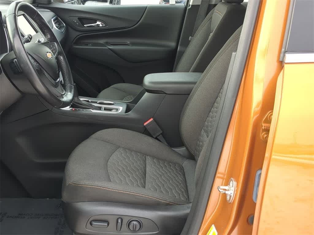 Thumbnail: 2019 Chevrolet Equinox - 15