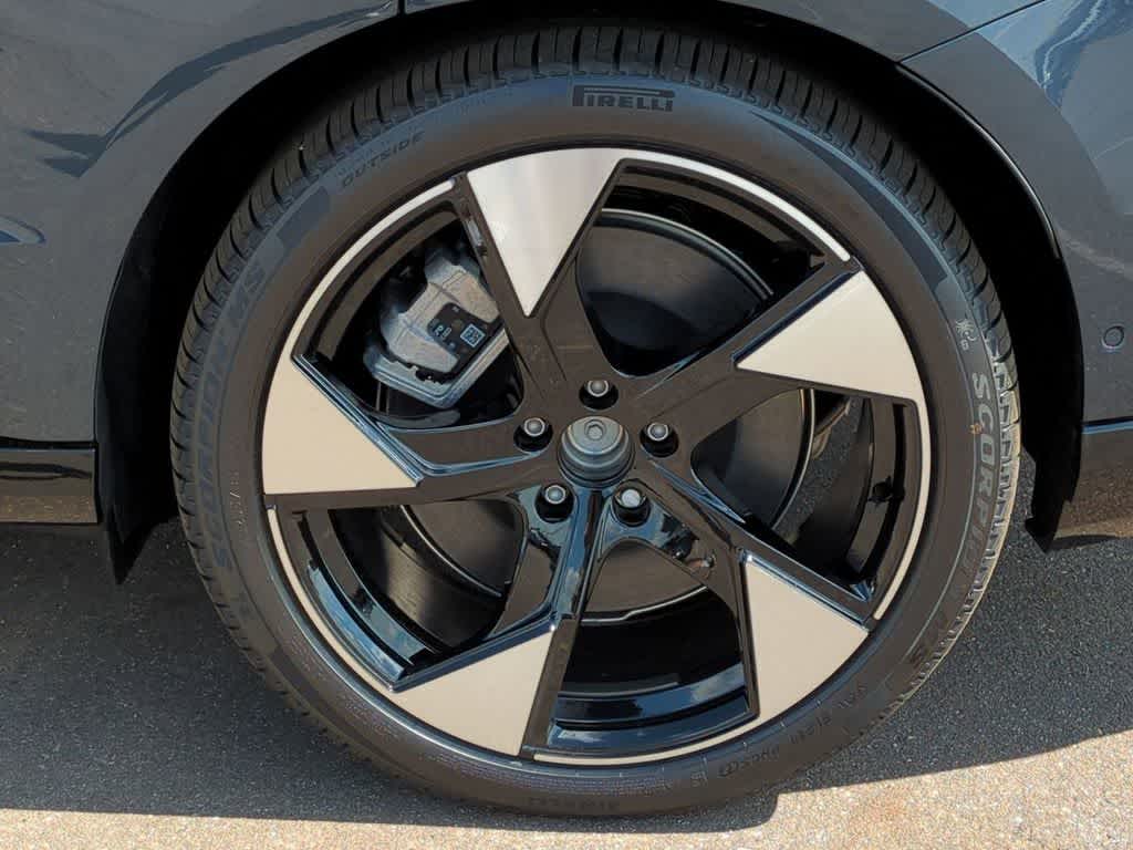 Thumbnail: 2025 Volvo EX90 - 12