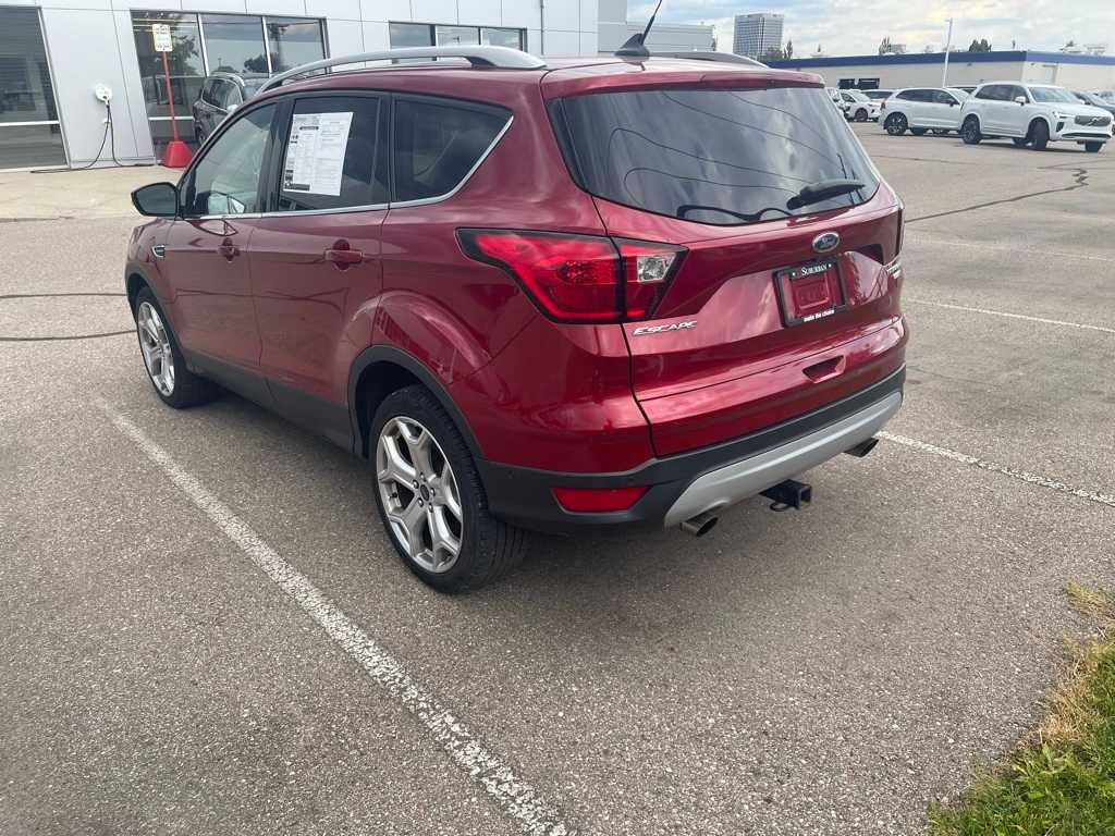 2019 Ford Escape Titanium photo 2