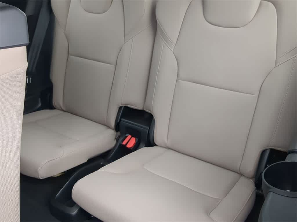 Thumbnail: 2026 Volvo XC90 - 20