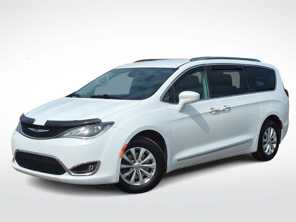 2019 Chrysler Pacifica Touring L -
                  Troy, MI
