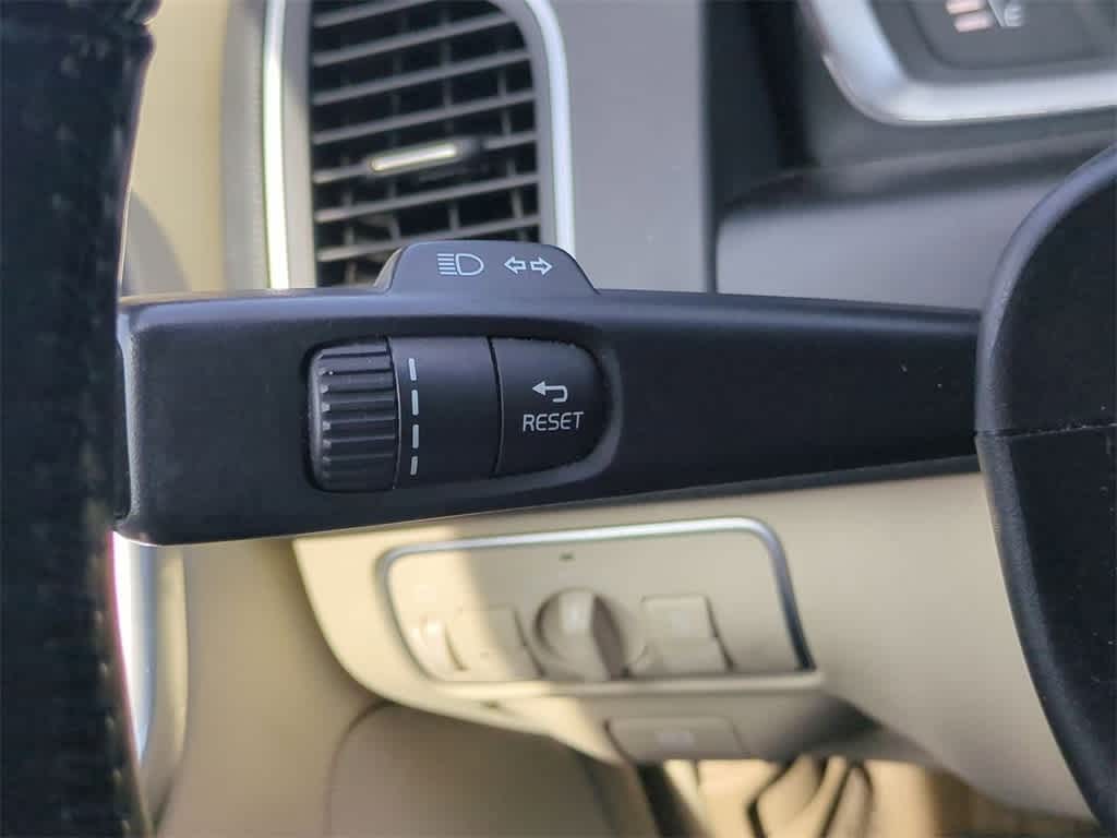 Thumbnail: 2014 Volvo XC60 - 27