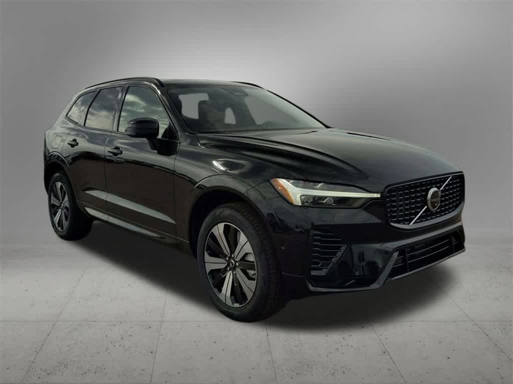 Thumbnail: 2025 Volvo XC60 - 8
