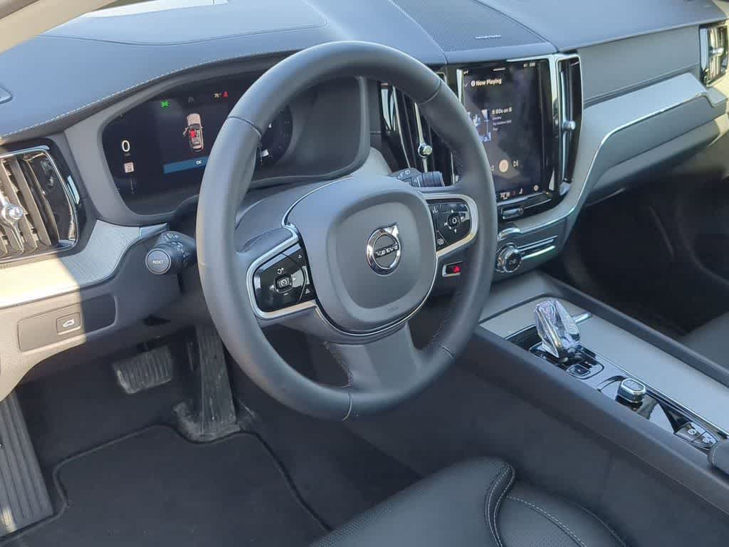 Thumbnail: 2025 Volvo XC60 - 2