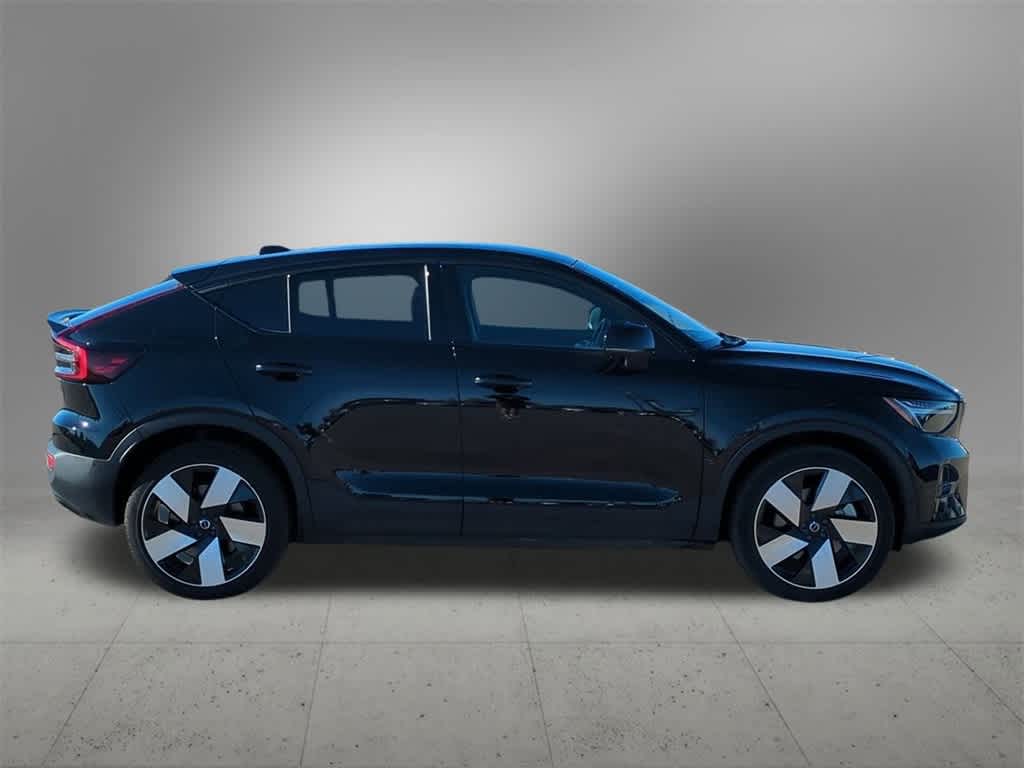 Thumbnail: 2022 Volvo C40 - 7